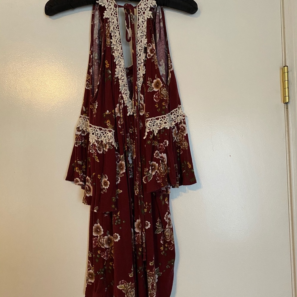 Exposed shoulder top - Picture 2 of 6